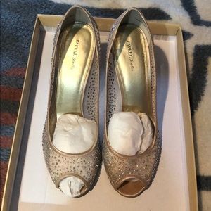 Adrianna Papell heels